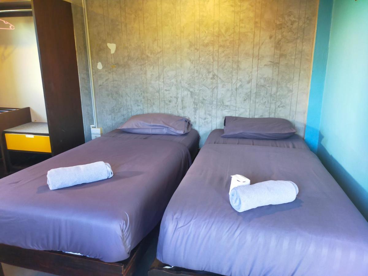 9 Hostel Чиангмай Экстерьер фото