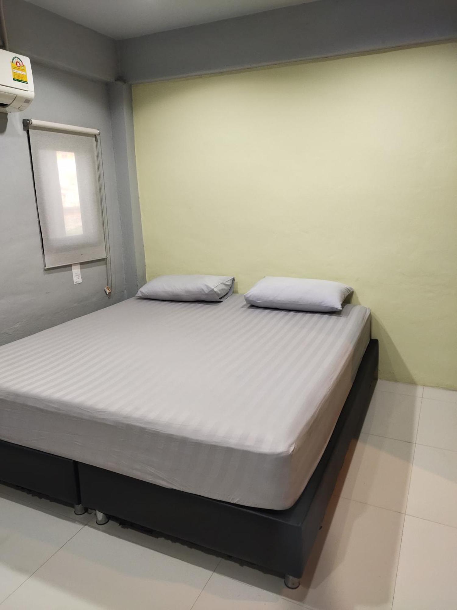9 Hostel Чиангмай Экстерьер фото