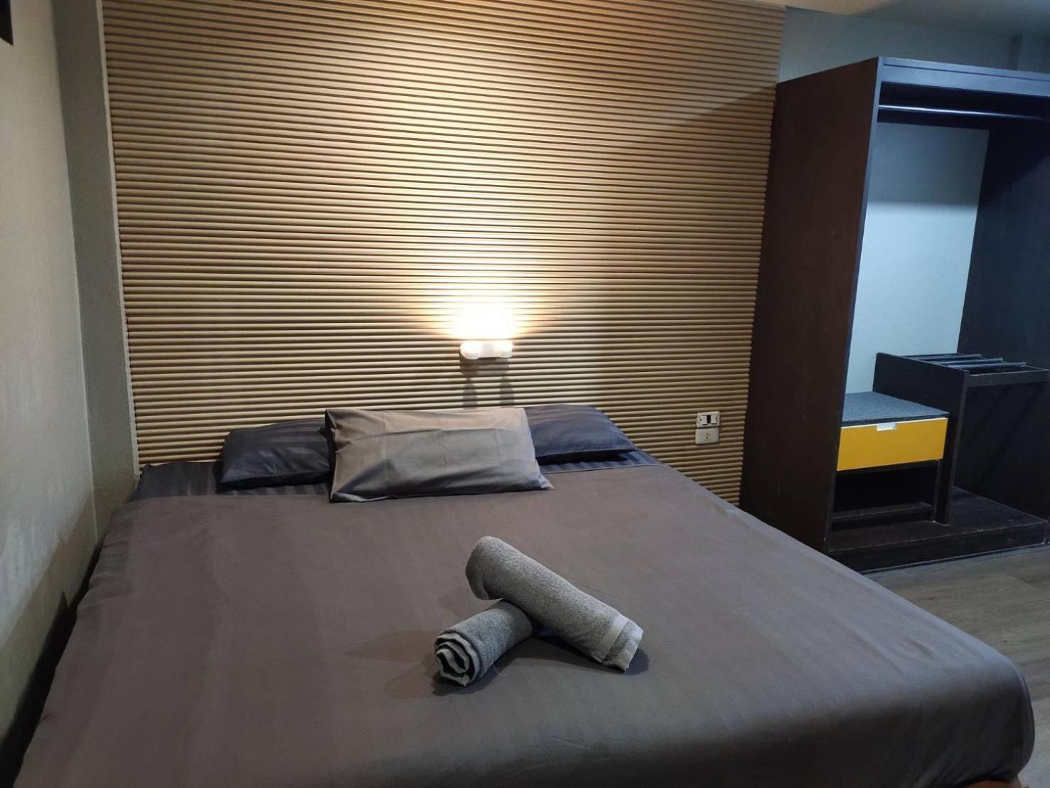 9 Hostel Чиангмай Экстерьер фото