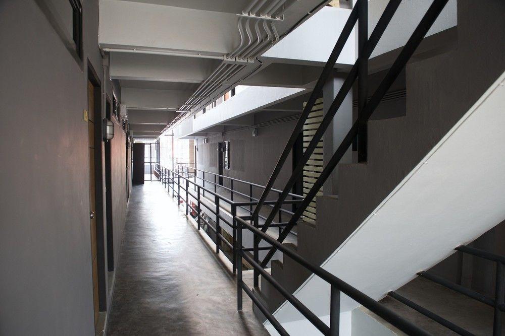 9 Hostel Чиангмай Экстерьер фото